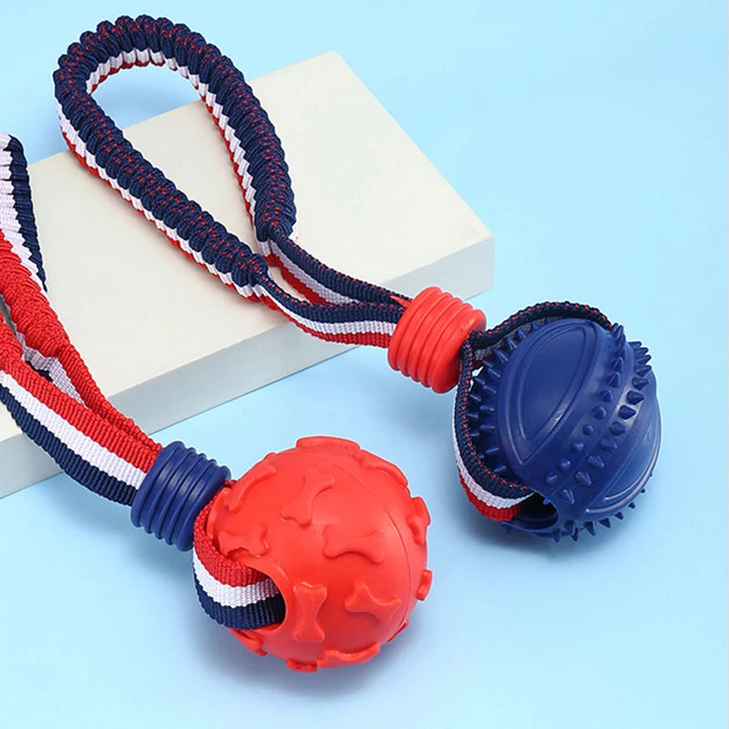 Pelota de juguete para perros con cuerda. Dientes limpios, resistente a mordidas e ideal para entrenar.