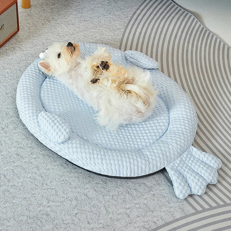 Cama refrescante transpirable con forma de animal para perros y gatos. Comodidad y diversión para el verano.